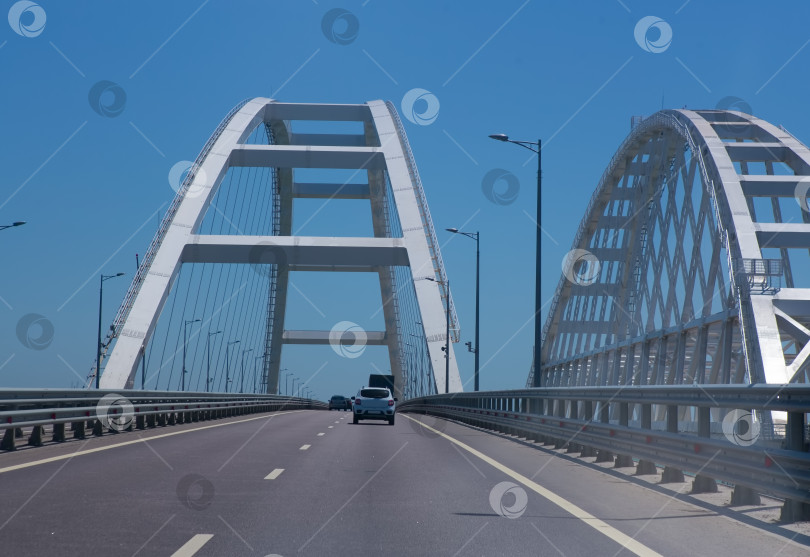 Скачать мост, соединяющий Россию и полуостров Крым. фотосток Ozero