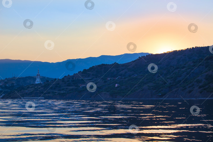Скачать береговая линия полуострова Крым фотосток Ozero