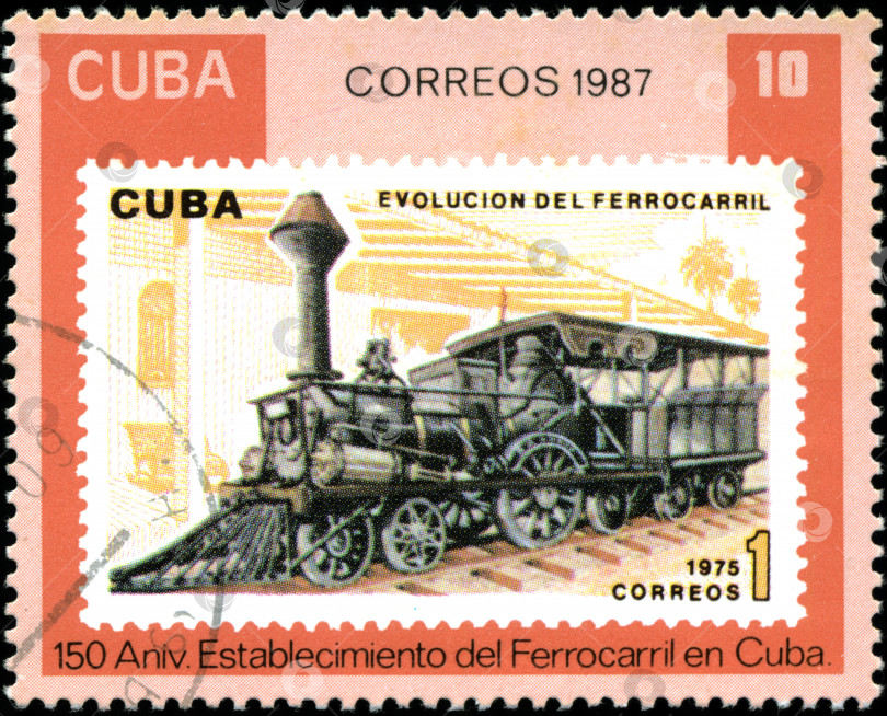 Скачать КУБА - ОКОЛО 1987 года: На марке, напечатанной на Кубе, изображен старинный локомотив, Кубинская железная дорога, 150-летие, серия, около 1987 года фотосток Ozero