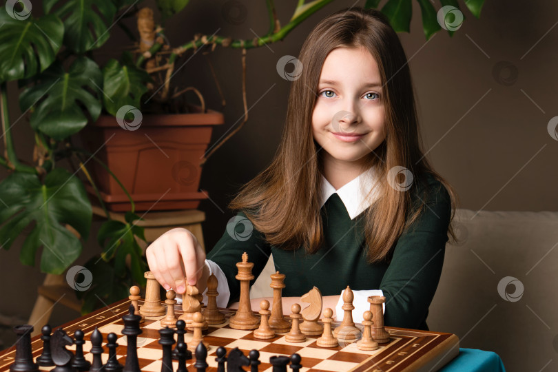 Скачать Шахматистка девочка подросток фотосток Ozero