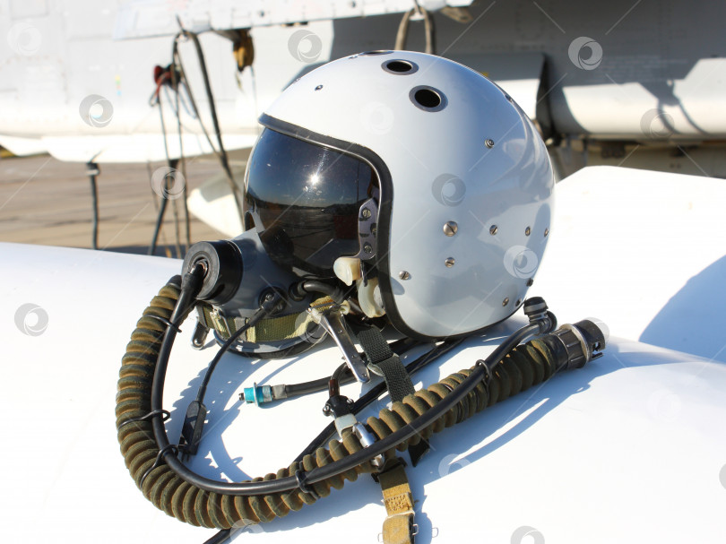 Скачать Защитный шлем пилота фотосток Ozero