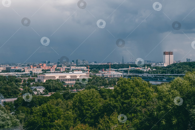 Скачать Вид на Москву с высоты птичьего полета. Центр Москвы. Академия наук фотосток Ozero