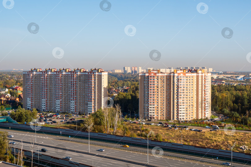 Скачать Московский район, современный жилой комплекс для семейного отдыха, вид с высоты птичьего полета фотосток Ozero