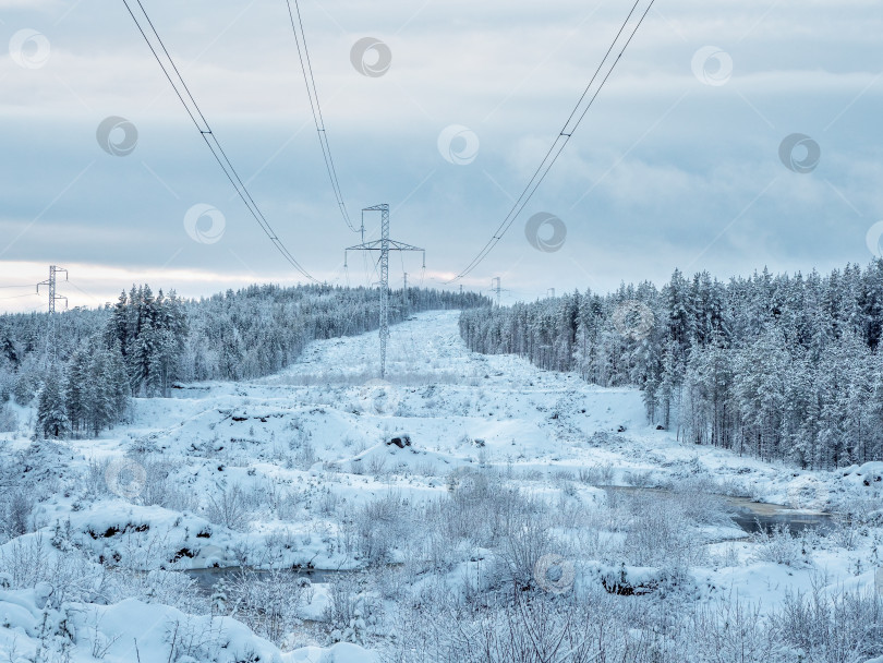 Скачать Электростанции в заснеженных северных горах фотосток Ozero