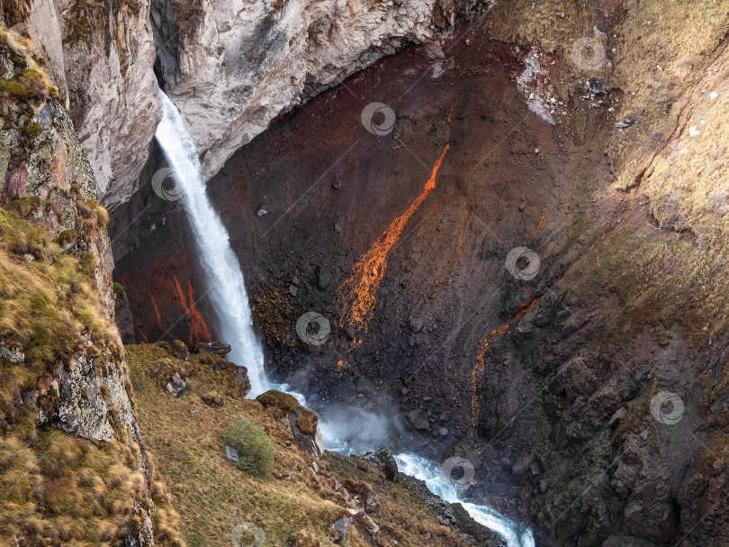 Скачать Осенний водопад в урочище Джила-Су (Djily-Su). Кабардино-Балкария фотосток Ozero