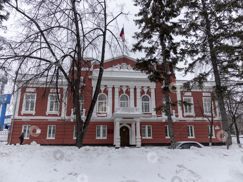 Скачать БАРНАУЛ - 17 ДЕКАБРЯ Администрация Алтайского края, город Барнаул, Россия 17 декабря 2019 года в Барнауле, Россия фотосток Ozero