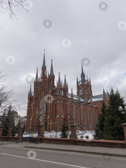 Скачать МОСКВА, РОССИЯ - 02 НОЯБРЯ 2019 ГОДА : Кафедральный Собор Непорочного Зачатия Пресвятой Девы Марии фотосток Ozero