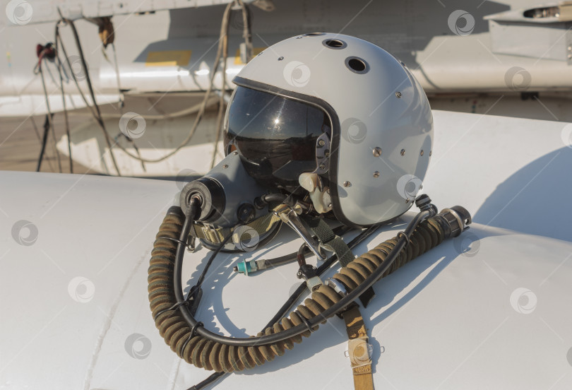 Скачать Шлем и кислородная маска военного летчика фотосток Ozero