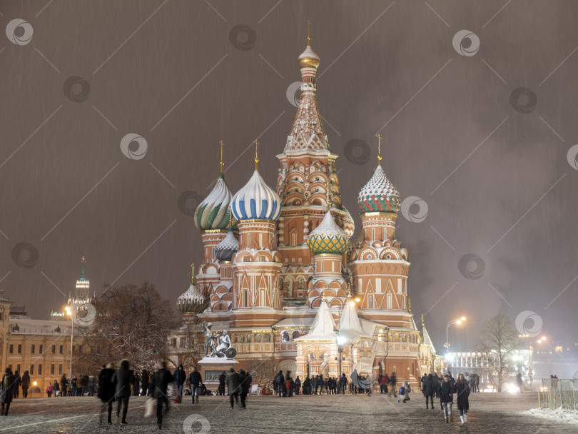 Скачать Собор Василия Блаженного зимой на Красной площади в Москве фотосток Ozero