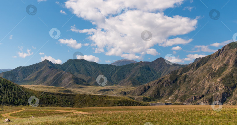 Скачать пейзаж Горного Алтая. Сибирь, Россия фотосток Ozero