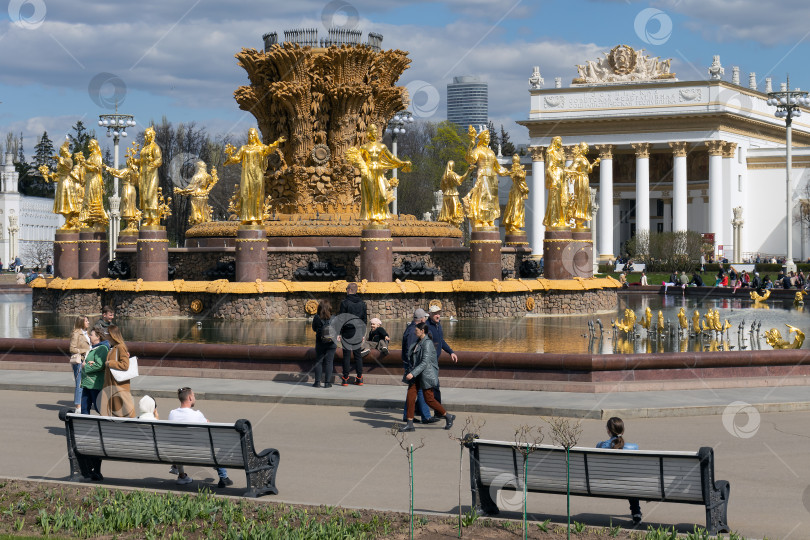 Скачать Фонтан «Дружба народов». ВДНХ. Москва. 22.04.2023 фотосток Ozero