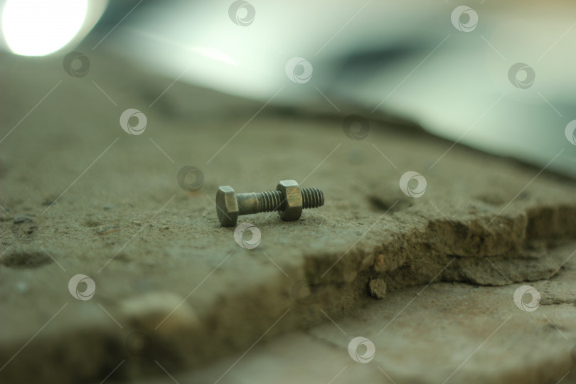 Скачать Болт с гайкой фотосток Ozero