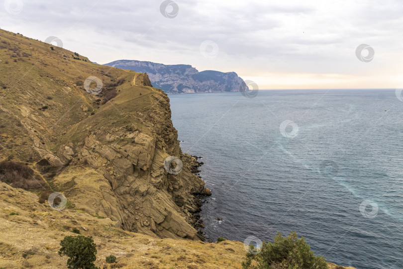 Скачать Осеннее Черное море фотосток Ozero