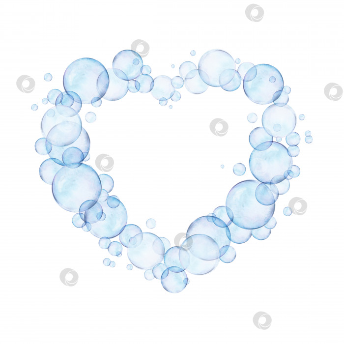 Скачать Нарисованная акварелью сердечная рамка из голубых пузырьков воздуха разного размера на белом фоне. Прозрачное реалистичное изображение для иллюстрации, наклеек, логотипа, текстильной печати, фоторамок фотосток Ozero