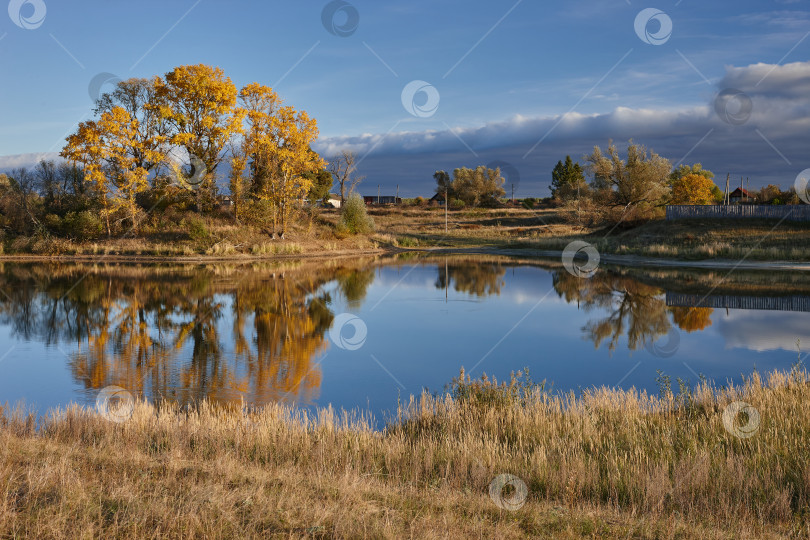 Скачать ОСЕННИЕ КРАСКИ фотосток Ozero