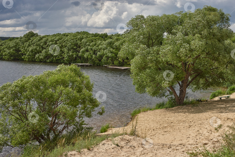 Скачать ПЕРЕД ГРОЗОЙ фотосток Ozero