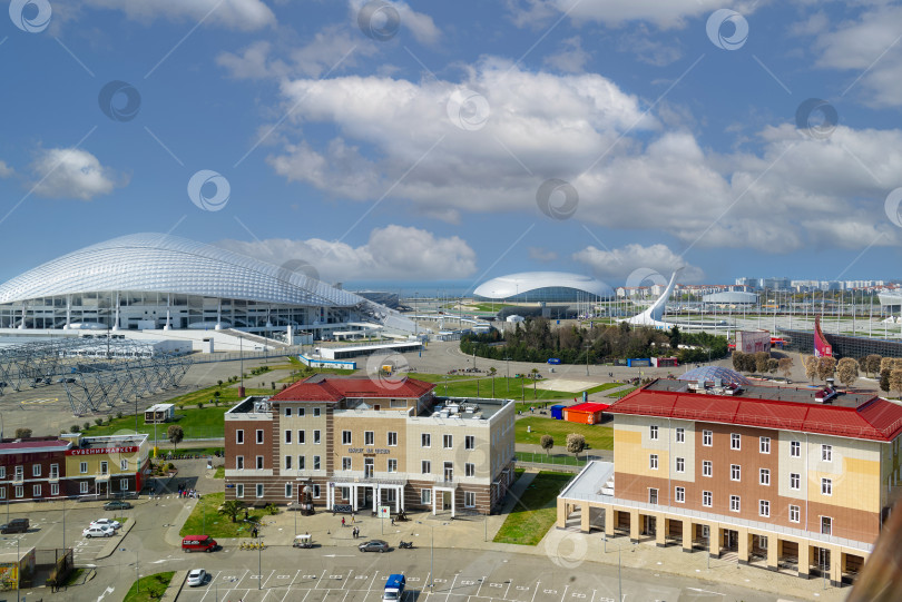 Скачать Вид на Олимпийский парк в Адлере, Сочи, Россия - 26 марта 2020 года фотосток Ozero