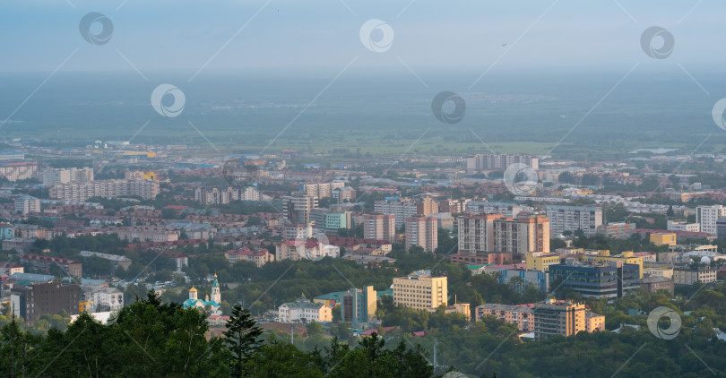 Скачать вид сверху на Южно-Сахалинск с горы Большевик фотосток Ozero