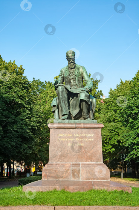 Скачать Санкт-Петербург, Россия - Памятник Римскому Корсакову. фотосток Ozero