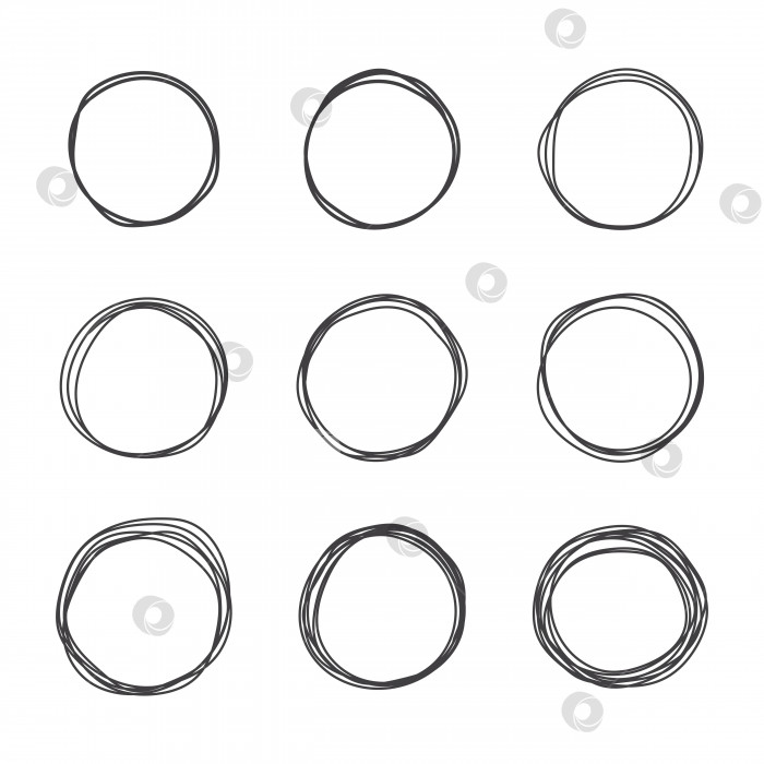 Скачать Набор элементов дизайна круглой формы. Абстрактные каракули-каракули, рамки изолированы на белом фоне. фотосток Ozero