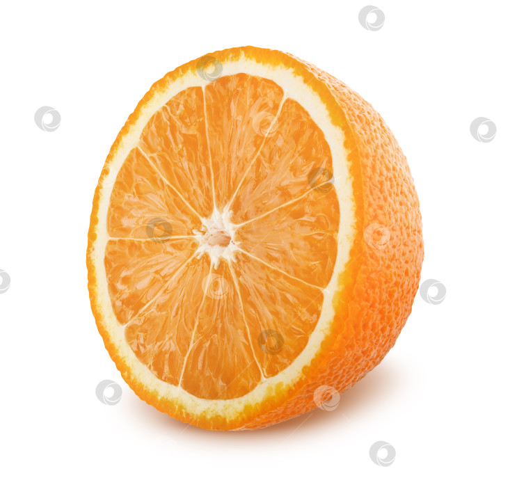 Скачать Половинка апельсина, выделенная на белом фоне фотосток Ozero