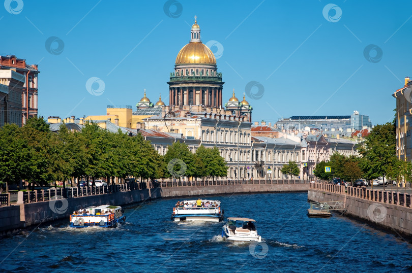 Скачать Санкт-Петербург, Россия - Исаакиевский собор фотосток Ozero