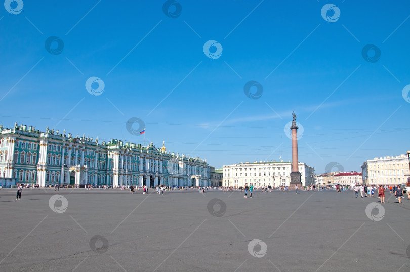 Скачать Санкт-Петербург, Россия - Зимний дворец Эрмитаж. фотосток Ozero