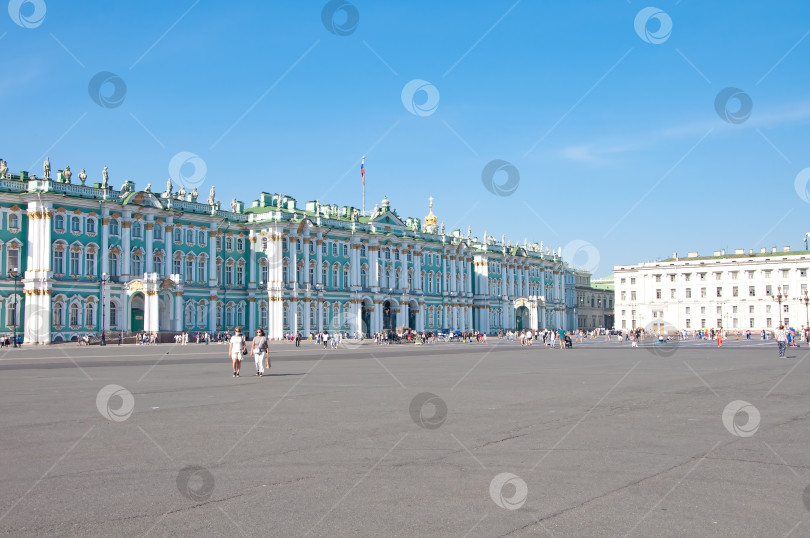 Скачать Санкт-Петербург, Россия - Зимний дворец Эрмитаж. фотосток Ozero