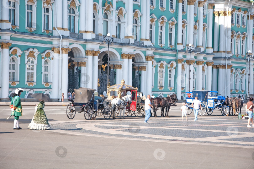 Скачать Санкт-Петербург, Россия - Зимний дворец Эрмитаж. фотосток Ozero