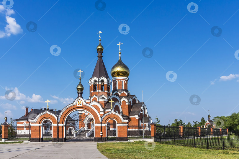 Скачать Православный храм Ильи Пророка в городе Каргат, Новосибирская область, Россия. Новосибирский архитектор Петр Чернобровцев фотосток Ozero