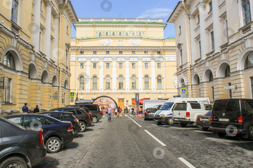 Скачать Александрийский уличный театр и архитектор Росси. фотосток Ozero