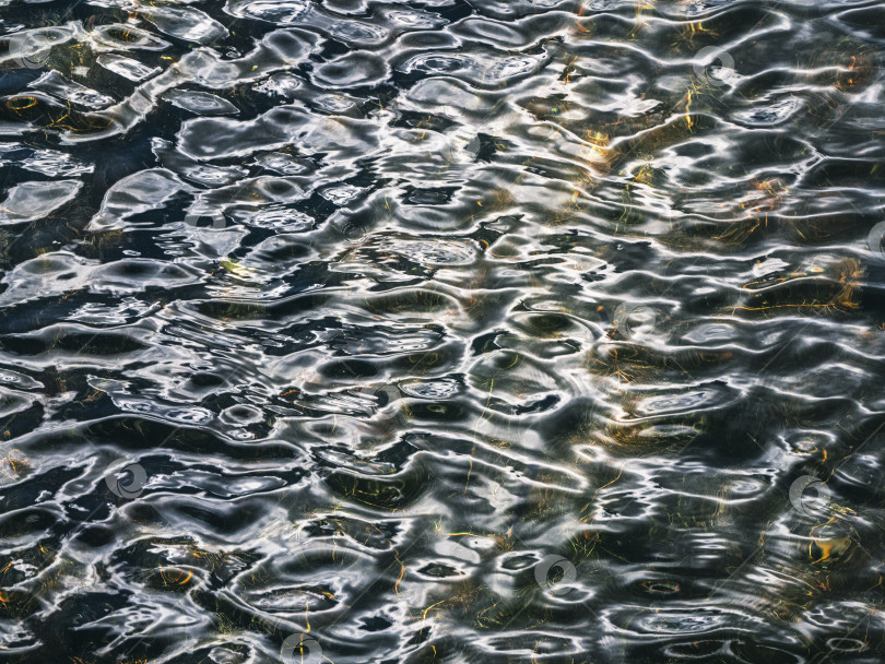 Рябь на поверхности воды. Фон горного озера - Ozero - российский фотосток