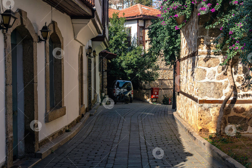 Скачать улицы исторического центра города Анталия, Турция фотосток Ozero