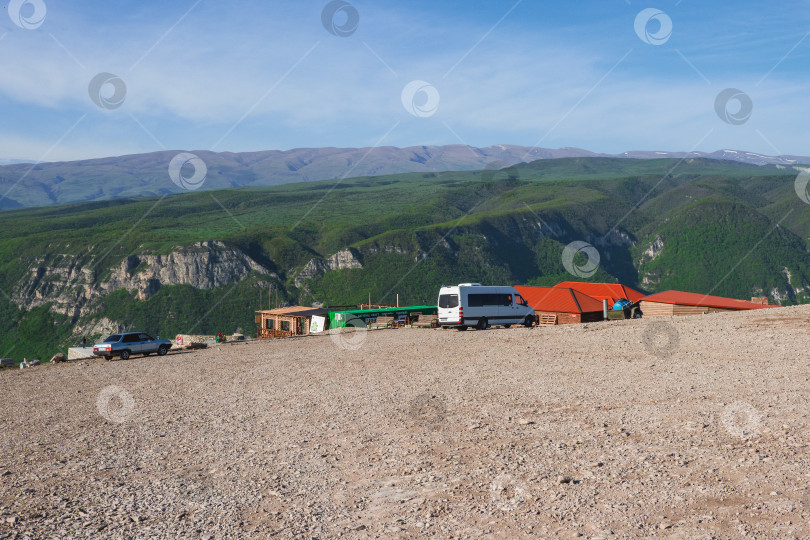 Скачать Кафе на смотровой площадке над Сулакским каньоном. Дагестан. фотосток Ozero