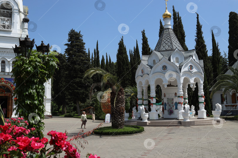 Скачать Церковь Архангела Михаила в Сочи, Россия. фотосток Ozero