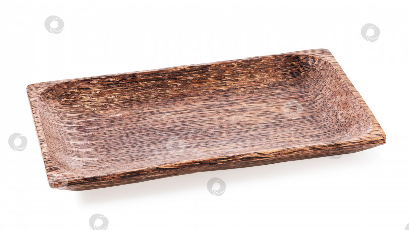 Скачать Пустая деревянная тарелка выделена на белом фоне, блюдо коричневое фотосток Ozero