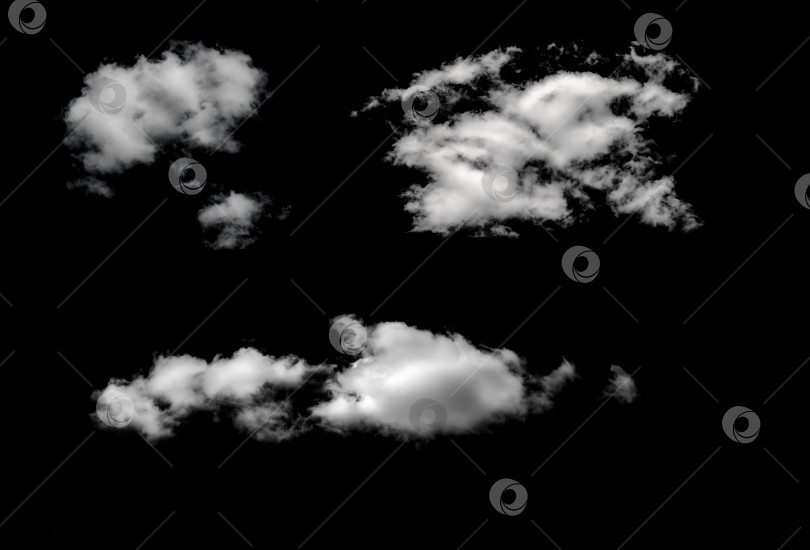 Скачать Набор облаков на черном фоне. Текстуры и фоны природы. фотосток Ozero