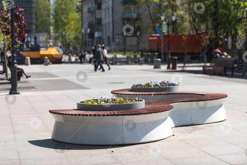 Скачать Россия, Гатчина, май 2022 года: Центральная городская площадь во второй половине дня фотосток Ozero