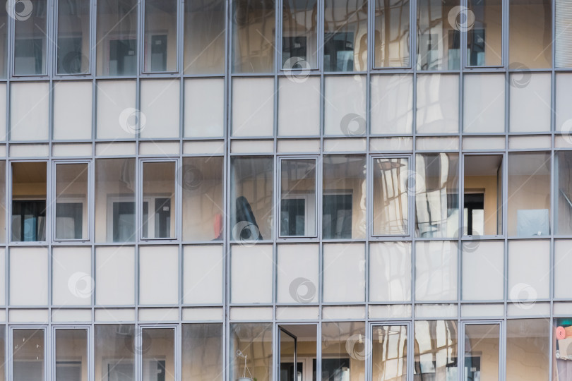 Скачать Стеклянный фасад многоэтажного здания фотосток Ozero