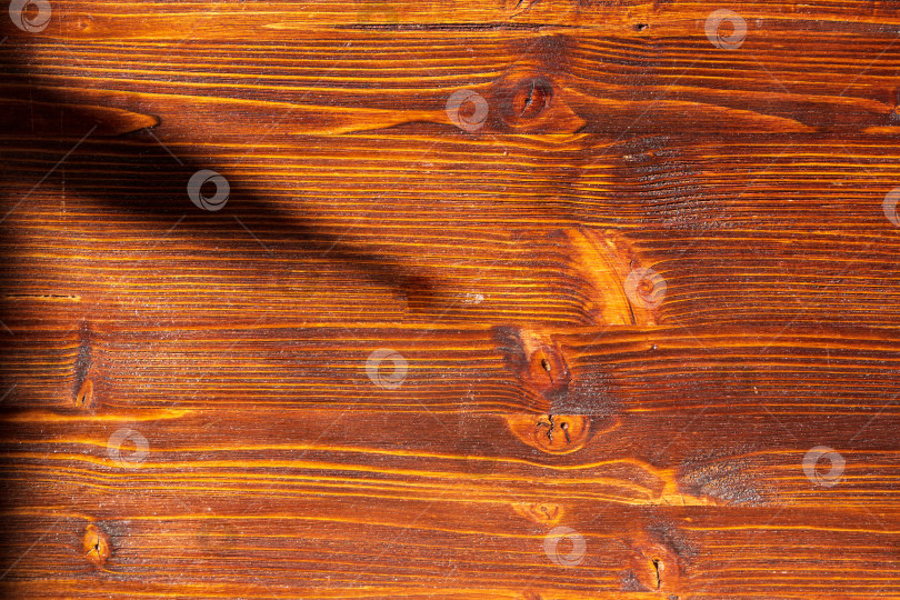 Скачать На фоне текстуры натурального дерева использована офисная мебель, напольная плитка с деревянной текстурой. фотосток Ozero