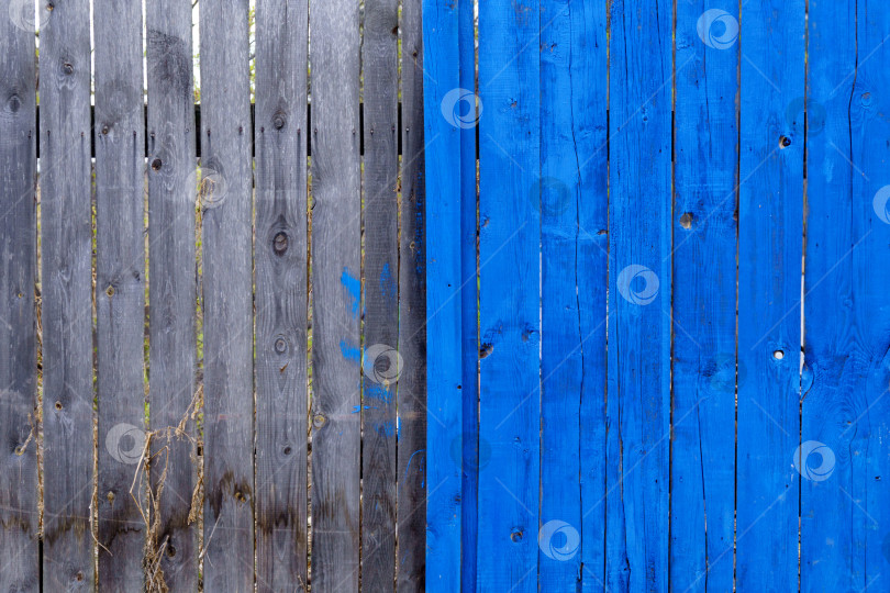 Скачать Старинные деревянные темно-синие горизонтальные доски. Используйте для дизайна. Окрашен до и после фотосток Ozero