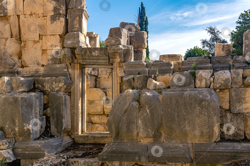 Скачать руины античного амфитеатра в Майре (ныне Демре, Турция) фотосток Ozero