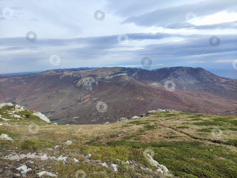 Скачать Крымские горы фотосток Ozero