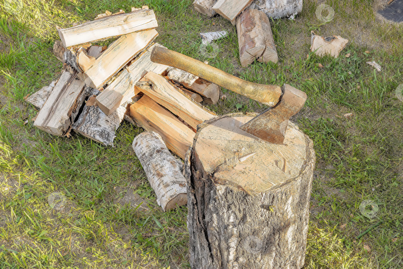 Скачать Крупным планом инструменты для ручной колки дров фотосток Ozero