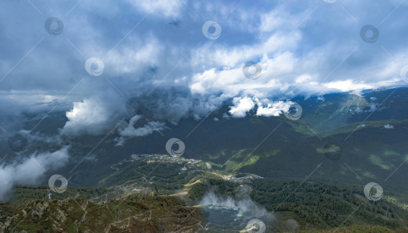 Скачать Панорама осени в горах Кавказа. фотосток Ozero