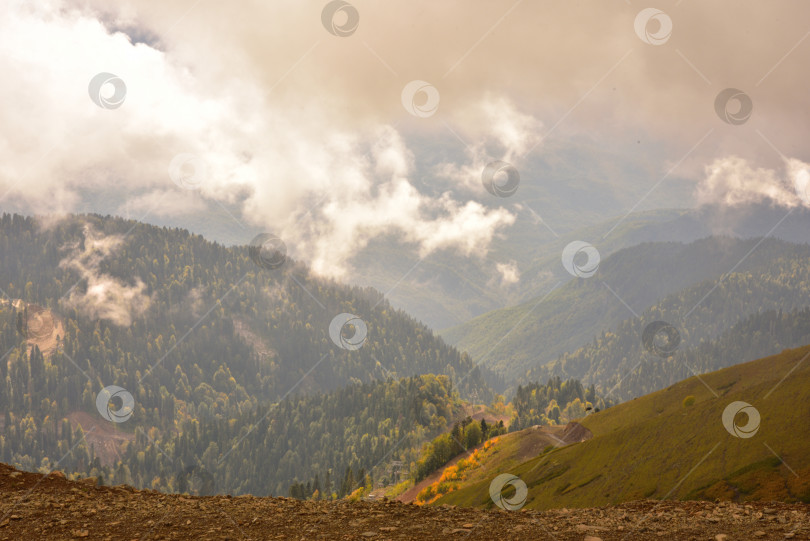 Скачать Осень в горах Кавказа. фотосток Ozero