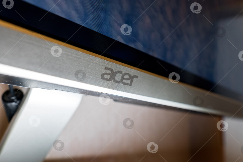 Скачать Тюмень, Россия - 10 февраля 2022 года: Логотип Acer крупным планом. Acer Inc. - тайваньская многонациональная корпорация по производству оборудования и электроники со штаб-квартирой в Нью-Тайбэе. фотосток Ozero