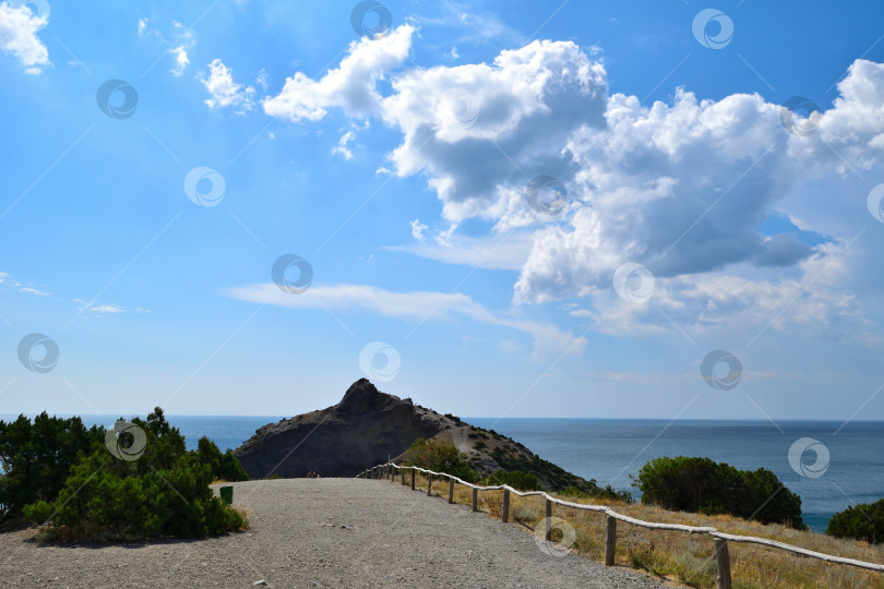 Скачать горы на побережье Черного моря фотосток Ozero