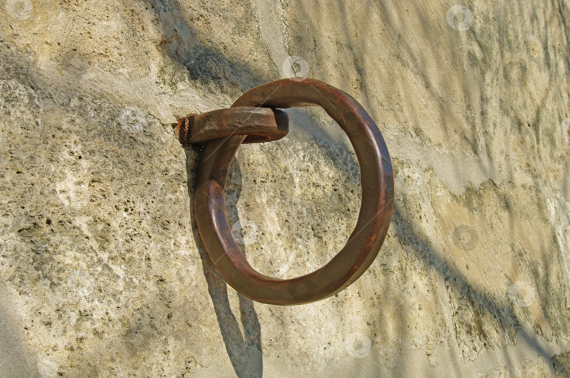 Скачать Старое железное кольцо фотосток Ozero