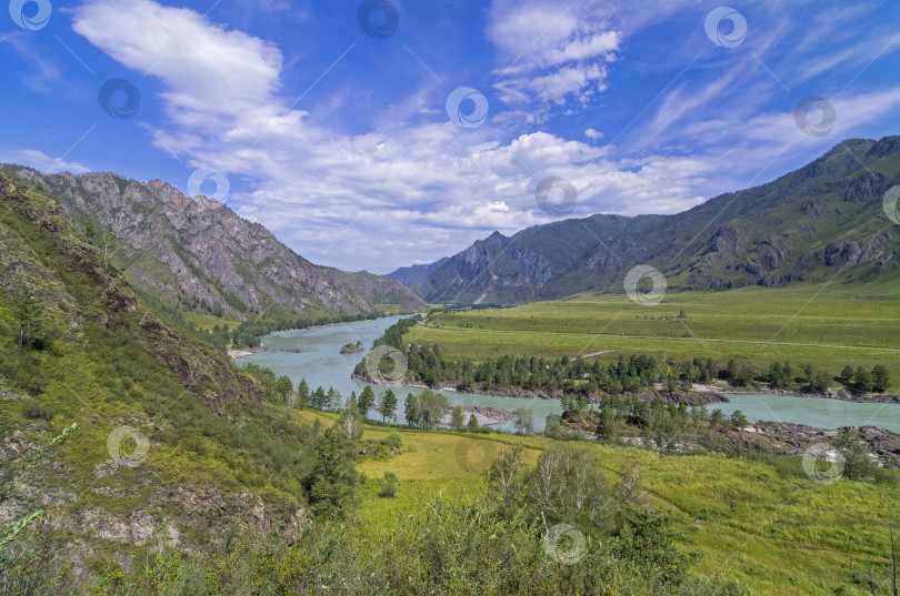 Скачать Долина реки Катунь, Алтай, Россия. фотосток Ozero